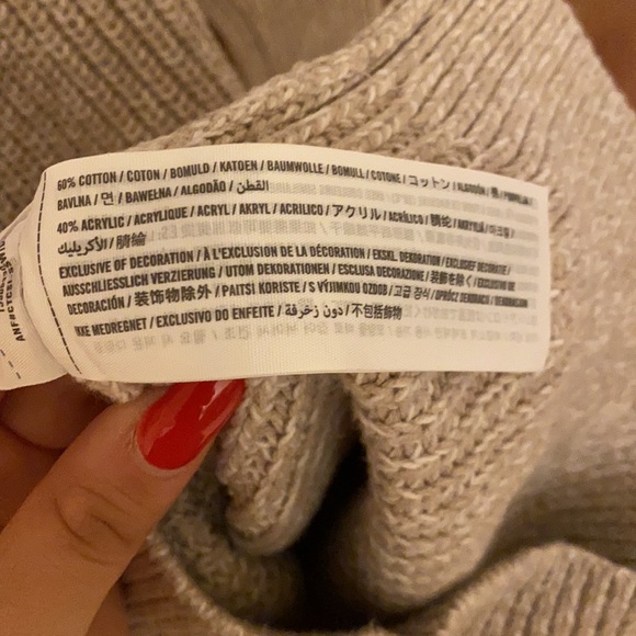 Abercrombie and Fitch Sweater Dress - Picture 5 of 6